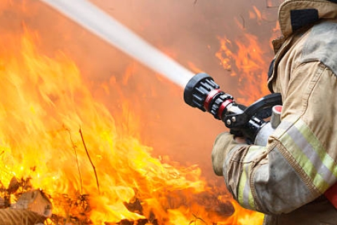 Hướng dẫn sử dụng vòi cứu hỏa đúng cách và an toàn